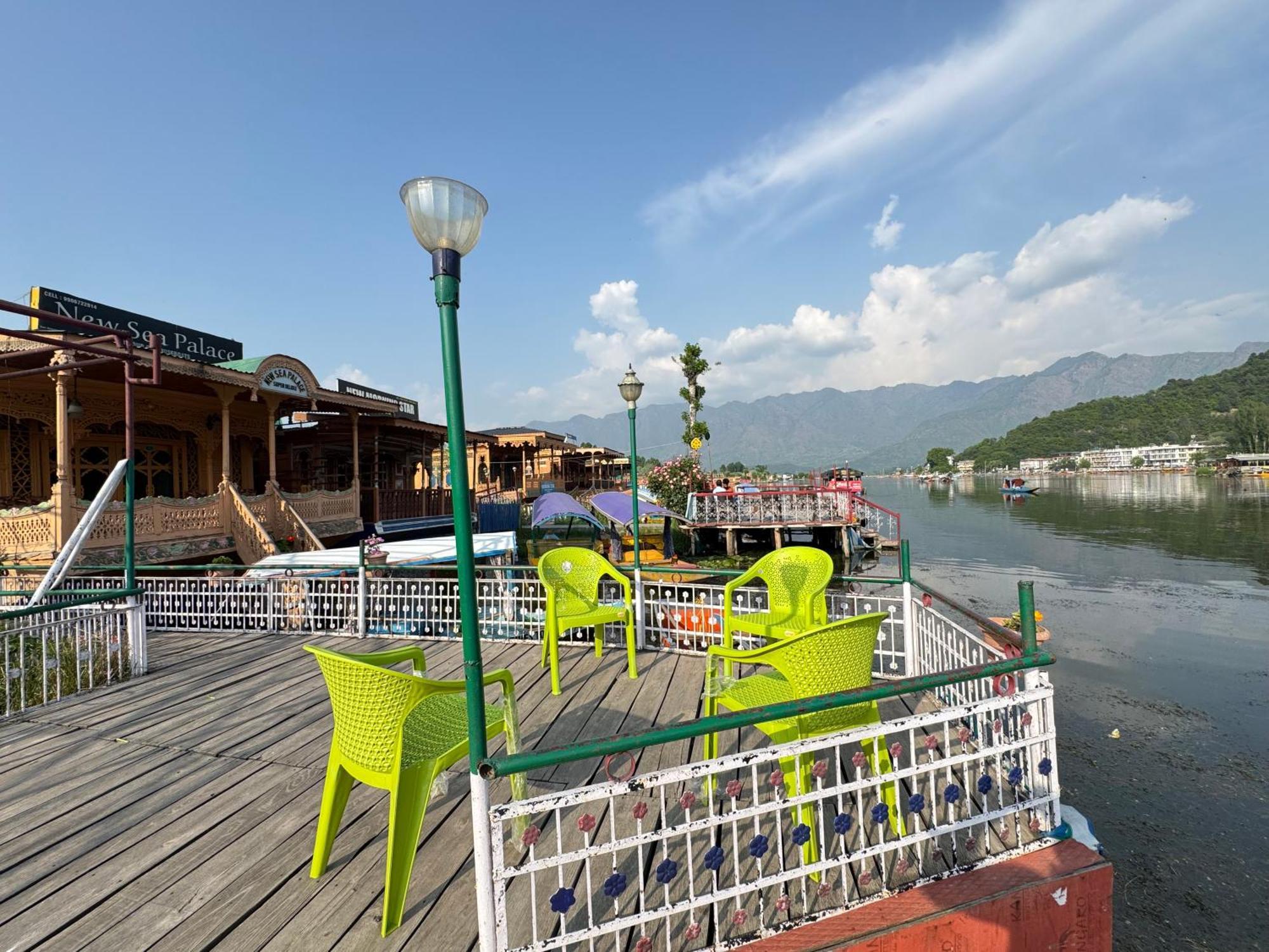 New Sea Palace Houseboats Srīnagar Dış mekan fotoğraf