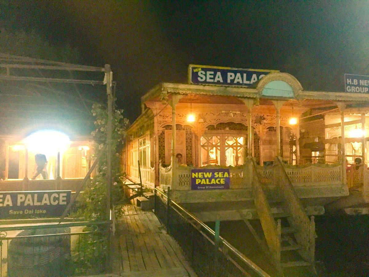New Sea Palace Houseboats Srīnagar Dış mekan fotoğraf
