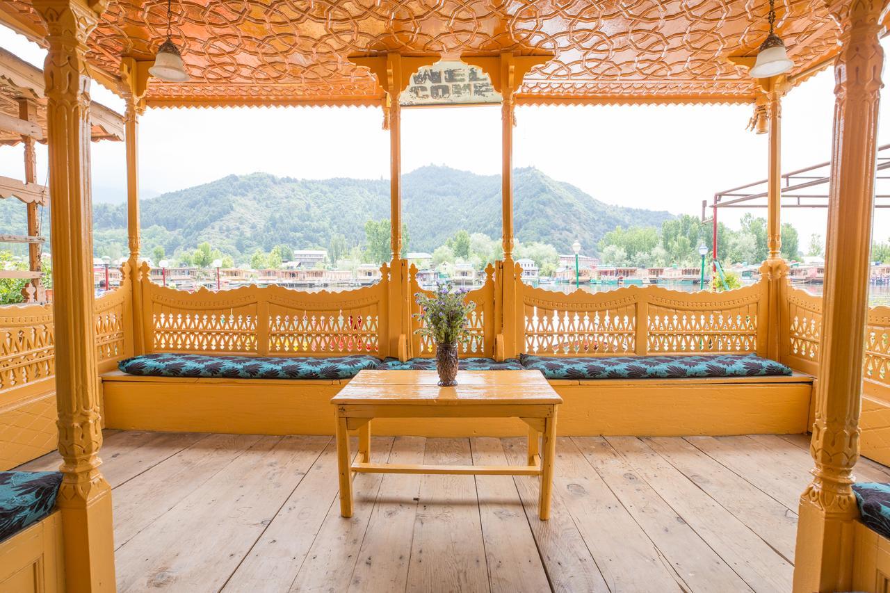 New Sea Palace Houseboats Srīnagar Dış mekan fotoğraf